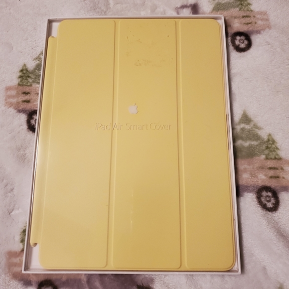 Apple inc. Other - Yellow iPad Air smart cover